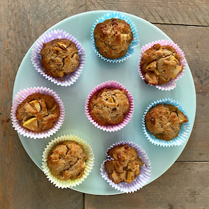 Volkoren muffins met appel en kaneel